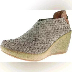 Women’s BERNIE MEV. Woven wedges- grey/gold. Size 38